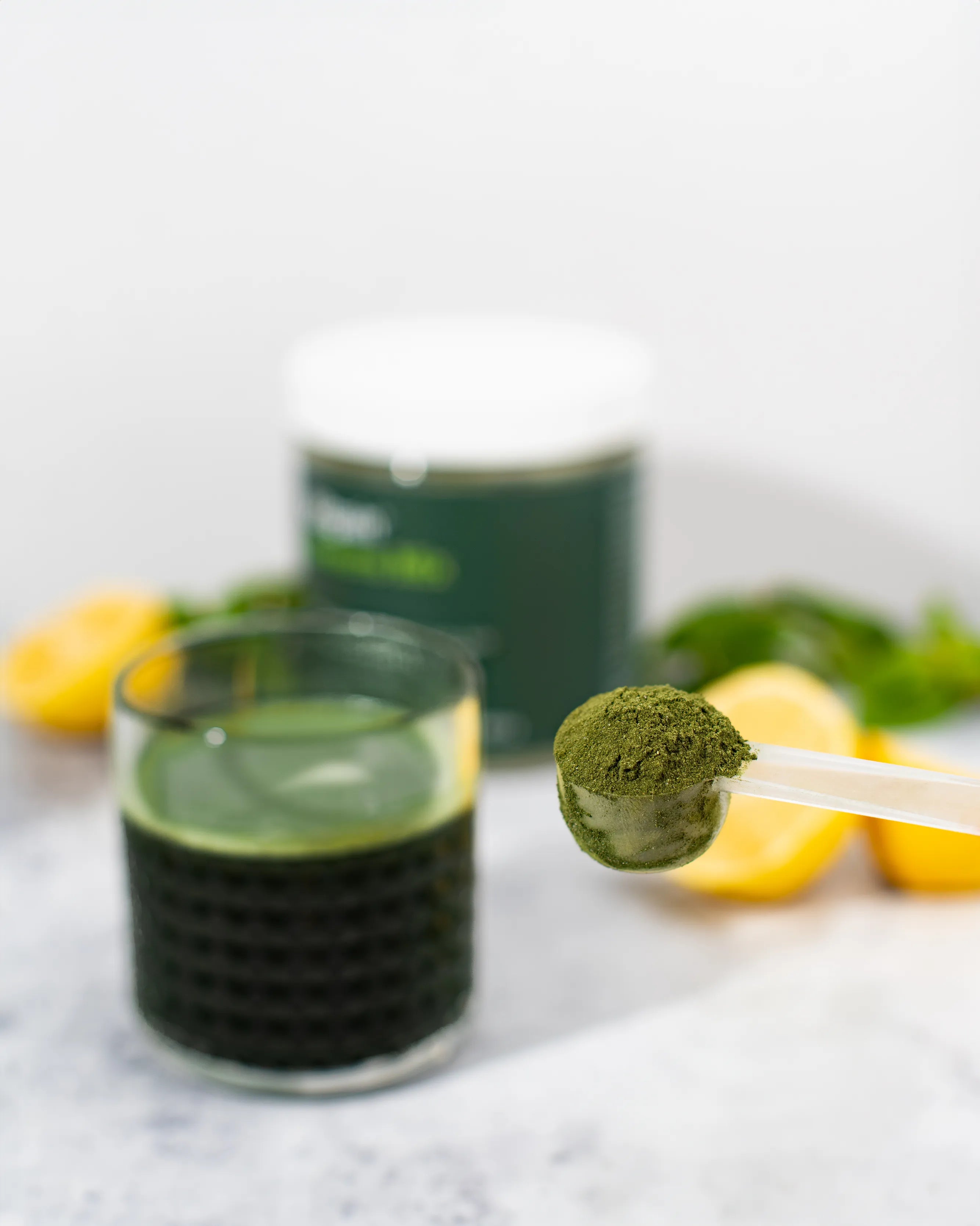 Greens Mix: chlorella, spirulina, zielony jęczmień, matcha 300 g - Vilgain